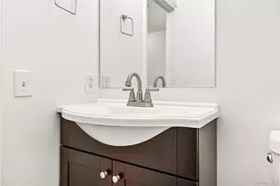 22 Hillside Terrace, White Plains, NY 10601 - Photo 17