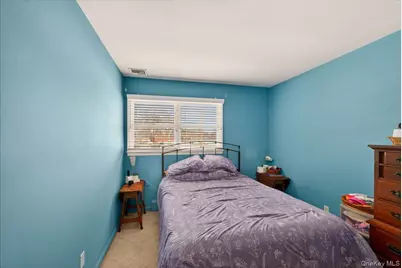 52 Central Avenue, Patchogue, NY 11772 - Photo 13