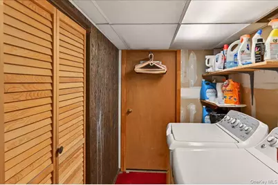 52 Central Avenue, Patchogue, NY 11772 - Photo 17