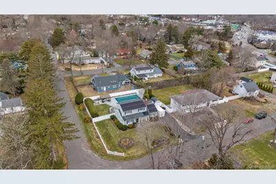 19 Alyssum Avenue, Huntington, NY 11743 - Photo 31