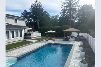 19 Alyssum Avenue, Huntington, NY 11743 - Photo 3