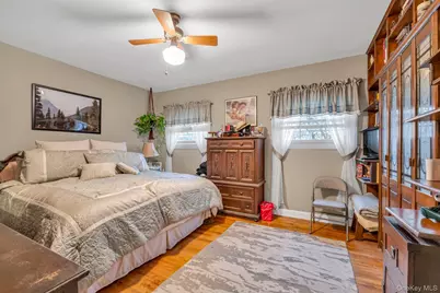 1019 Vincent Avenue, Bronx, NY 10465 - Photo 13