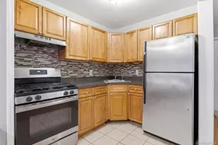 143-56 229th St, Springfield Gardens, NY 11413 - Photo 7