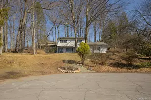 4 Dutch Ct, West Nyack, NY 10994 - Photo 3