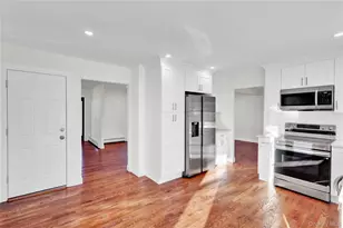 2 Cheshire Dr, Farmingville, NY 11738 - Photo 9