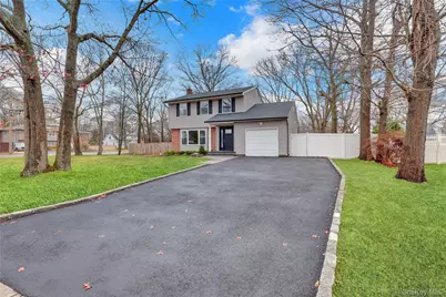 2 Cheshire Drive, Farmingville, NY 11738 - Photo 3