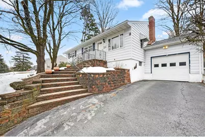 46 Stephanie Lane, Poughkeepsie, NY 12603 - Photo 3