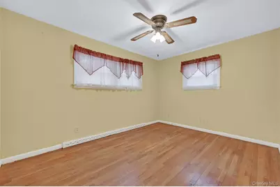46 Stephanie Lane, Poughkeepsie, NY 12603 - Photo 21