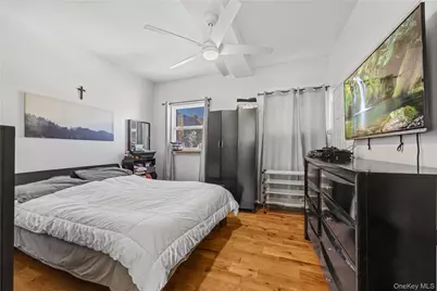 37 Moquette Row S, Yonkers, NY 10703 - Photo 15