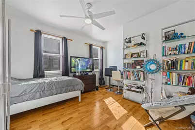 37 Moquette Row S, Yonkers, NY 10703 - Photo 13