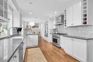 584 Forest Ave, New Rochelle, NY 10804 - Photo 11