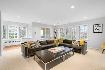 584 Forest Avenue, New Rochelle, NY 10804 - Photo 15