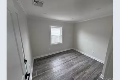 11 Bayview Avenue, Lawrence, NY 11559 - Photo 13