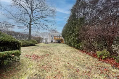 386 Southport Street, Ronkonkoma, NY 11779 - Photo 5