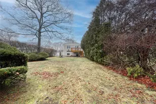 386 Southport St, Ronkonkoma, NY 11779 - Photo 5