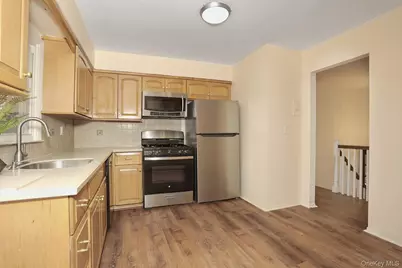 49 E Hall Avenue, New City, NY 10956 - Photo 11