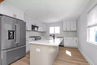 71 Haven Avenue #Upper, Port Washington, NY 11050 - Photo 5