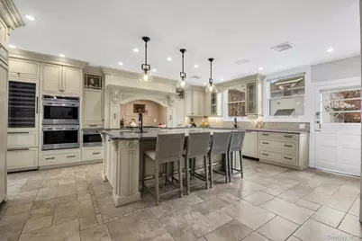 102 Shore Road, Douglaston, NY 11363 - Photo 7