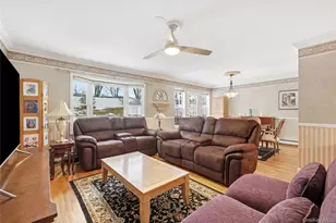 8 Lucy Ct, Patchogue, NY 11772 - Photo 13