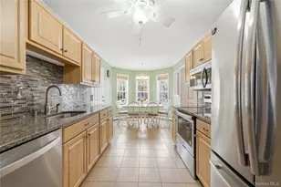 8 Lucy Ct, Patchogue, NY 11772 - Photo 15