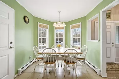 8 Lucy Court, Patchogue, NY 11772 - Photo 19