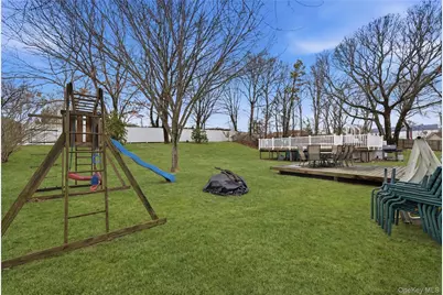 8 Lucy Court, Patchogue, NY 11772 - Photo 33