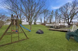 8 Lucy Ct, Patchogue, NY 11772 - Photo 33