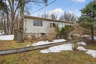 307 Gibson Hill Rd, Chester, NY 10918 - Photo 3