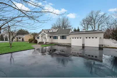 105 Browns Road, Nesconset, NY 11767 - Photo 5