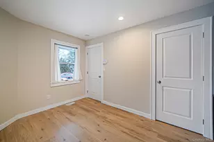 10 Terry Pl, Center Moriches, NY 11934 - Photo 23