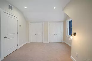 10 Terry Pl, Center Moriches, NY 11934 - Photo 25