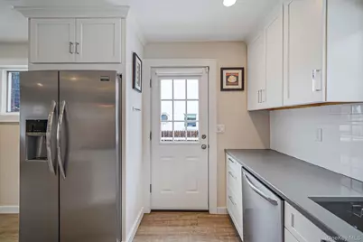 10 Terry Place, Center Moriches, NY 11934 - Photo 17