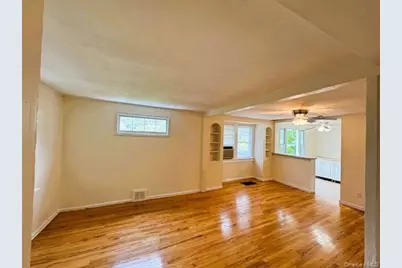 42 Hamilton Road #Left, Merrick, NY 11566 - Photo 11
