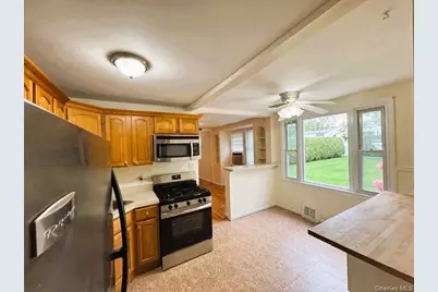 42 Hamilton Road #Left, Merrick, NY 11566 - Photo 9