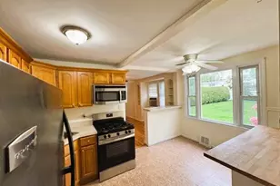 42 Hamilton Rd, Merrick, NY 11566 - Photo 9