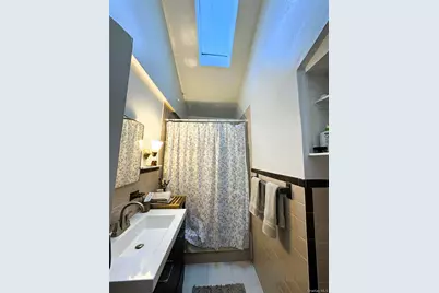 42 Hamilton Road #Left, Merrick, NY 11566 - Photo 13