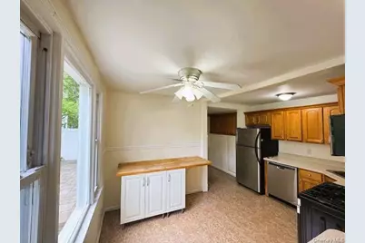 42 Hamilton Road #Left, Merrick, NY 11566 - Photo 7
