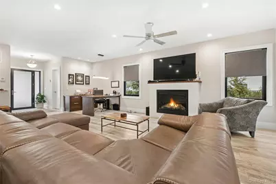 55 S Phillips Avenue, Speonk, NY 11972 - Photo 7