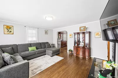 5 Wedgewood Drive, Coram, NY 11727 - Photo 3