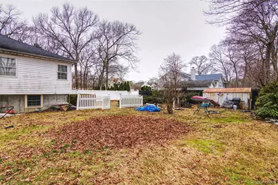 77 Washington Avenue, Mastic, NY 11950 - Photo 23