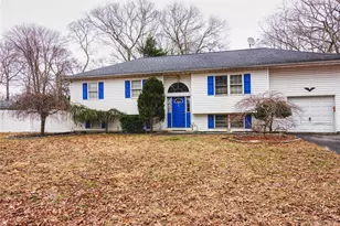 77 Washington Ave, Mastic, NY 11950 - Photo 3