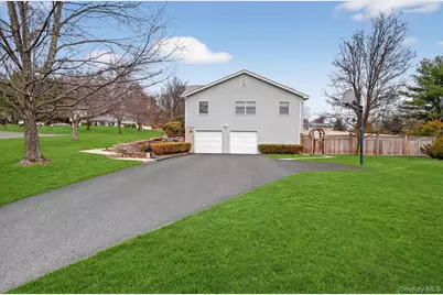 10 Sloane Court, Stony Point, NY 10980 - Photo 3