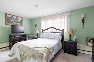 830 N Broome Ave, Lindenhurst, NY 11757 - Photo 19