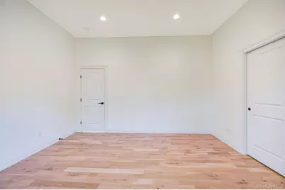 7 Henkel Road, Lake Grove, NY 11755 - Photo 9