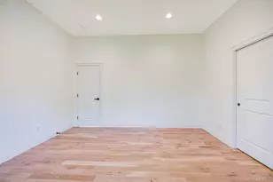 7 Henkel Rd, Lake Grove, NY 11755 - Photo 9