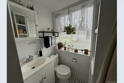 293 W Shore Road #1, Huntington, NY 11743 - Photo 9