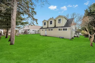 46 Walter Avenue, Hicksville, NY 11801 - Photo 19