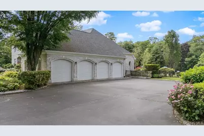 10 Overbrook Lane, Old Brookville, NY 11545 - Photo 31