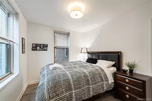 67-25 Clyde St, Forest Hills, NY 11375 - Photo 11