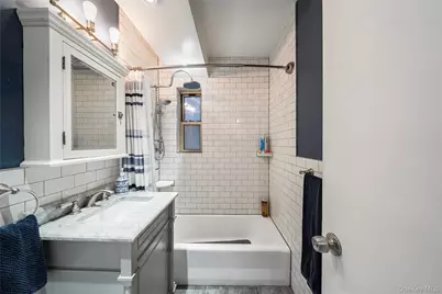 67-25 Clyde Street #3M, Forest Hills, NY 11375 - Photo 13